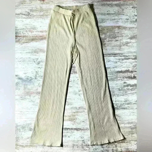Pink Lily tan flare knit pants women’s size small - Picture 1 of 4